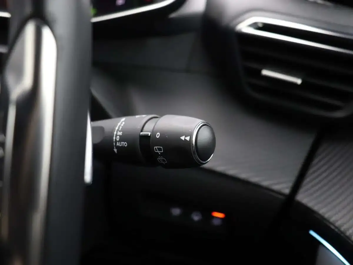 2022-peugeot-208-12-puretech-gt-premium-130bhp-eat8-big-42