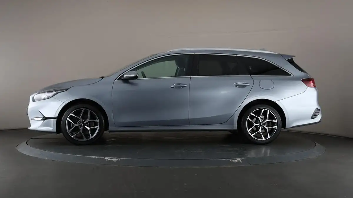 2022-kia-ceed-15-t-gdi-3-sportswagon-big-37