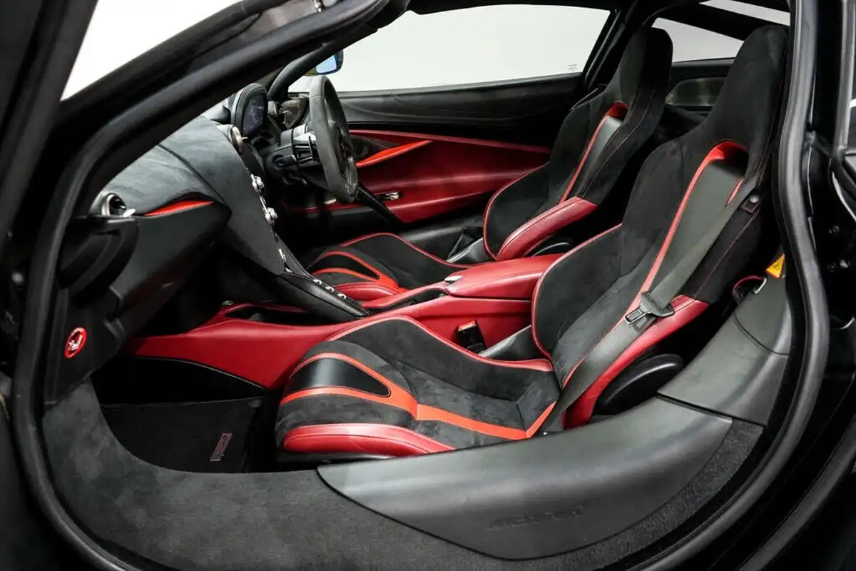 2019-mclaren-720s-40-luxury-big-19
