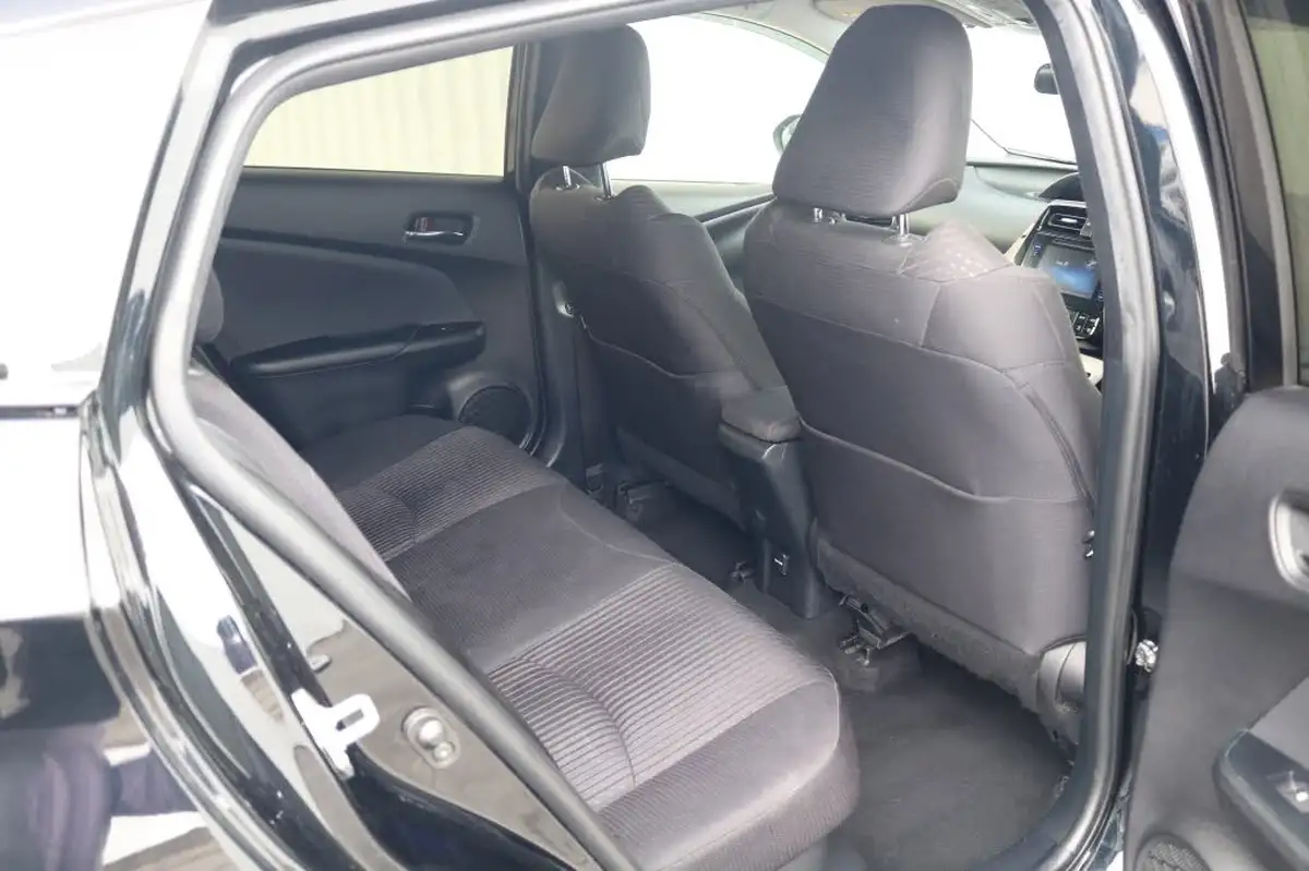 2018-toyota-prius-18-vvt-i-active-ss-big-21