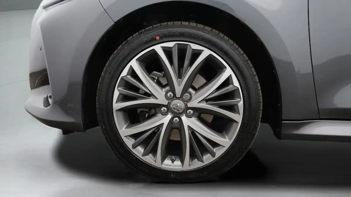 2022-toyota-yaris-15-vvt-i-excel-big-18