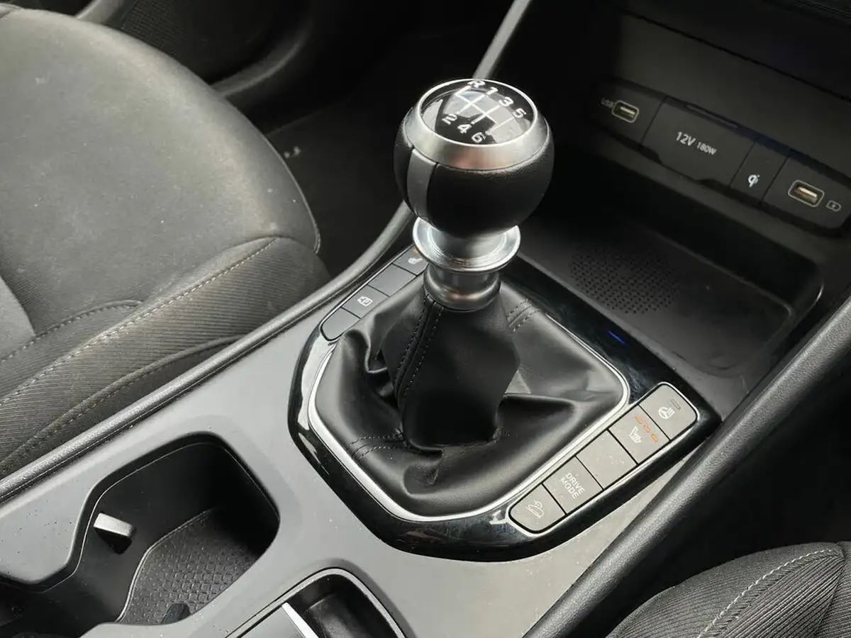 2022-hyundai-tucson-16-t-gdi-premium-150ps-big-18