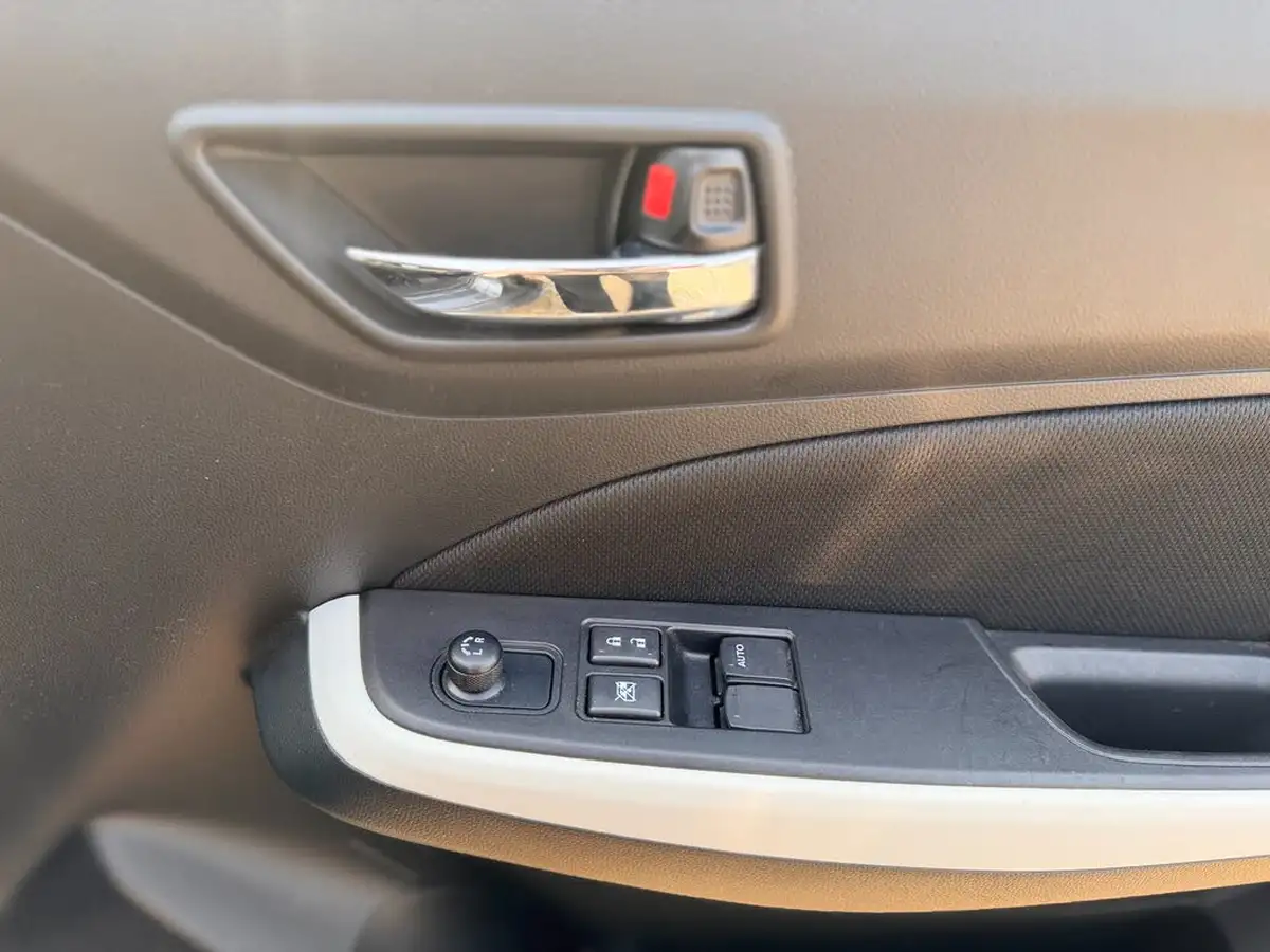 2022-suzuki-swift-12-dualjet-sz-l-big-24
