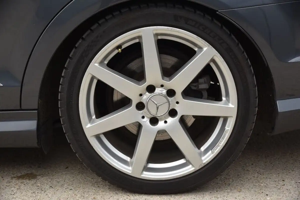 2013-mercedes-benz-c-class-21cdi-c220-cdi-amg-sport-saloon-4d-7g-tronic-plus-big-51