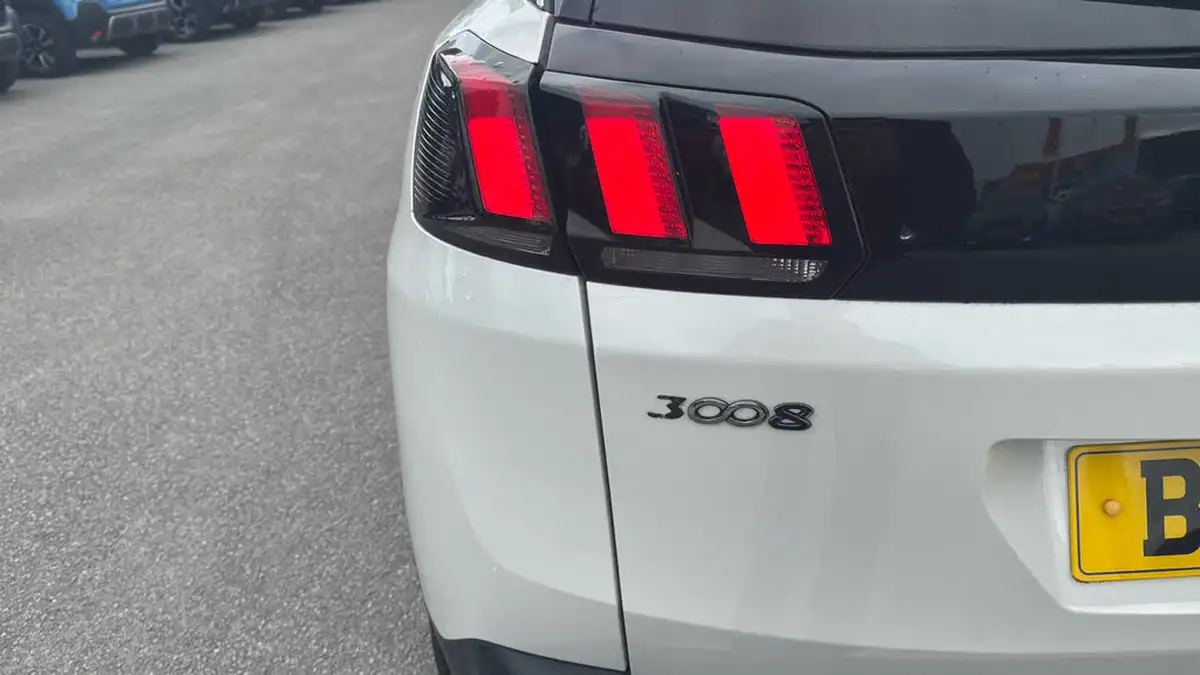 2019-peugeot-3008-suv-15-bluehdi-gt-line-premium-big-43