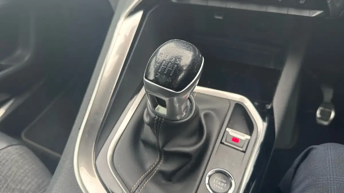 2019-peugeot-3008-suv-15-bluehdi-gt-line-premium-big-19