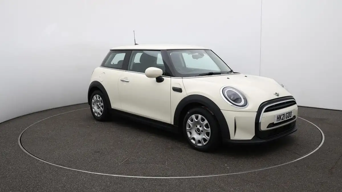 2021-mini-cooper-15-one-classic-3d-big-42