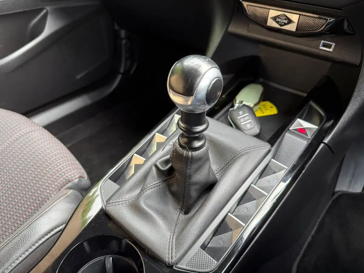 2019-ds-ds-3-crossback-12-puretech-performance-line-100ps-big-11