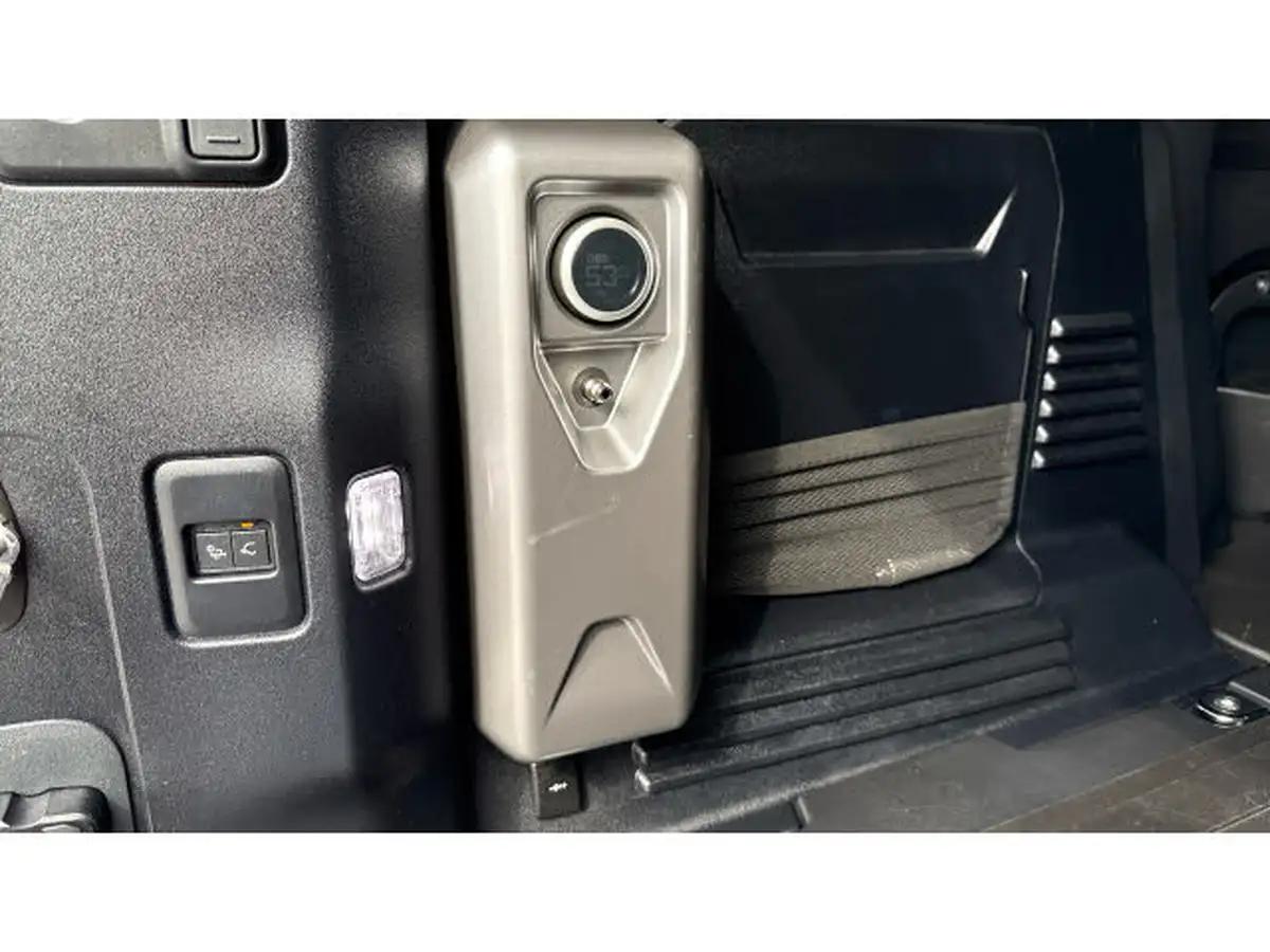 2024-land-rover-110-defender-30-d300-hard-top-x-dynamic-hse-110-big-46