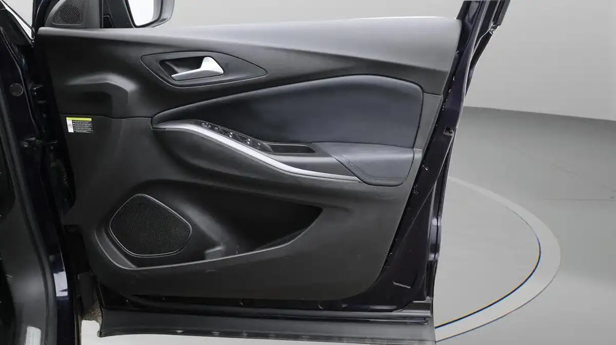 2019-vauxhall-grandland-x-12-tech-line-nav-auto-big-15