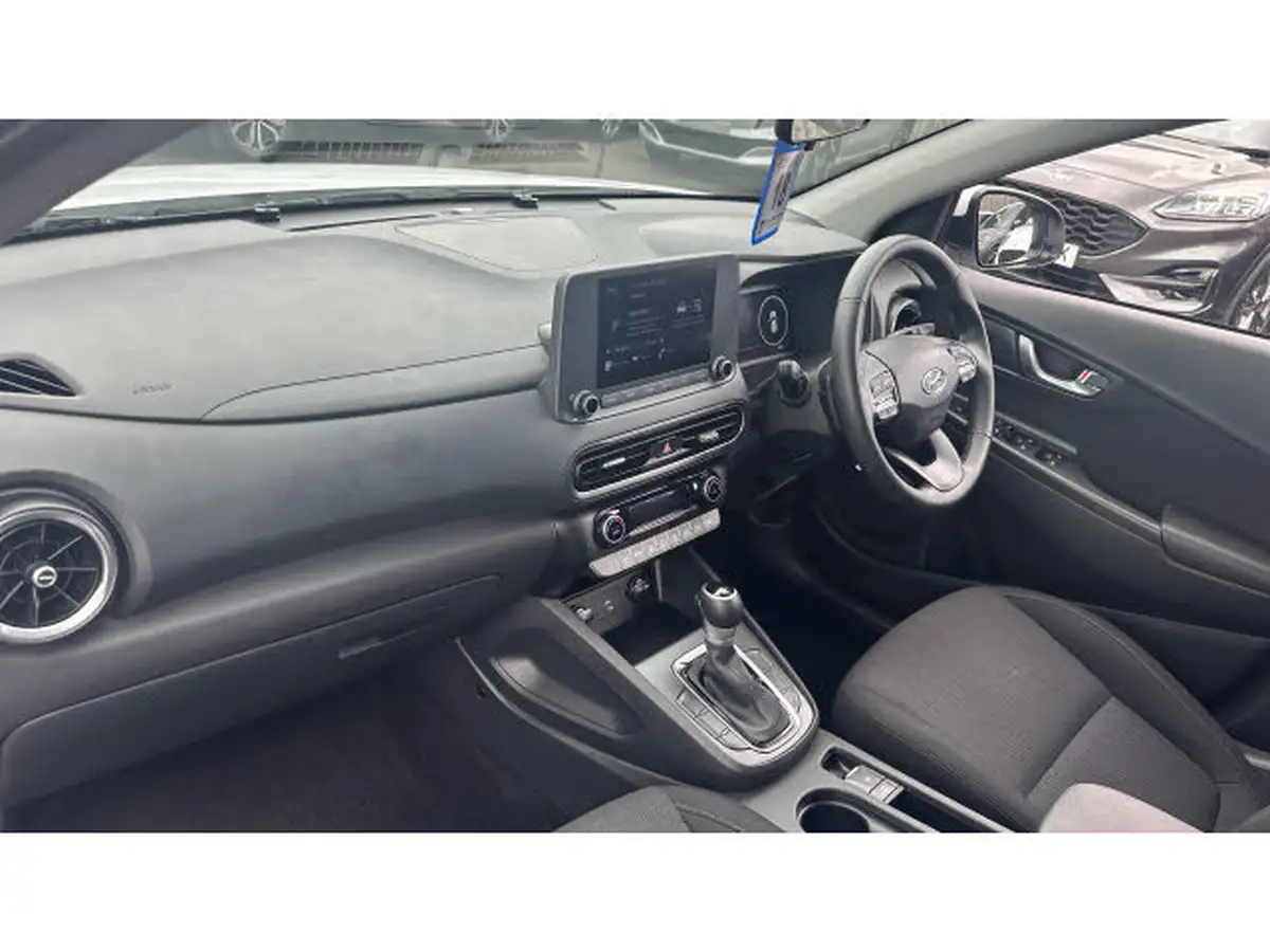 2022-hyundai-kona-16-gdi-se-connect-big-8