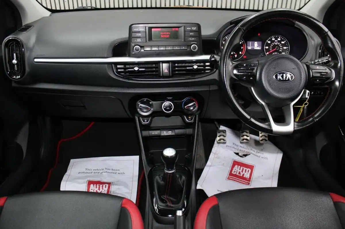 2017-kia-picanto-10-gt-line-big-11