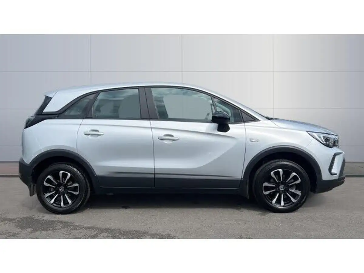 2022-vauxhall-crossland-12-design-130ps-auto-big-4
