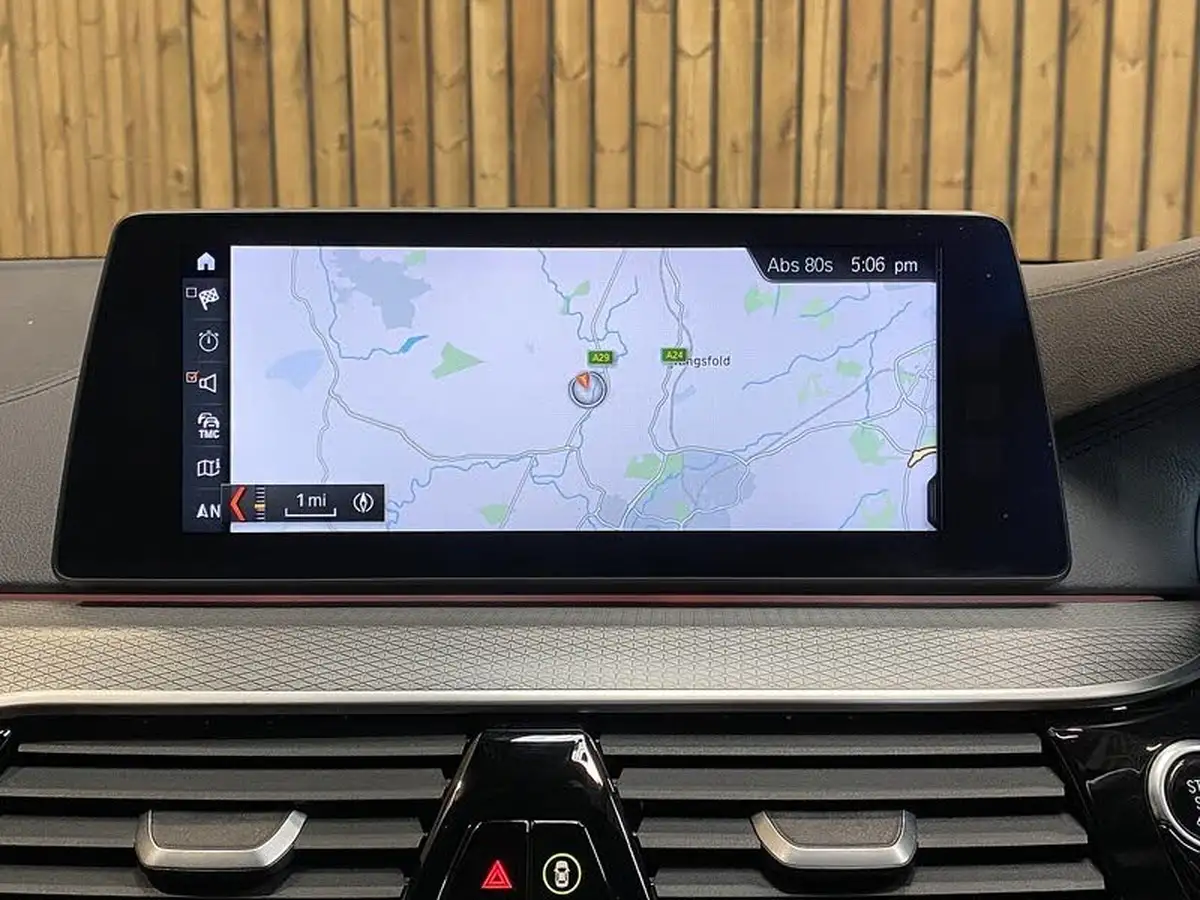 2017-bmw-5-series-20td-520d-m-sport-xdrive-saloon-4d-big-30