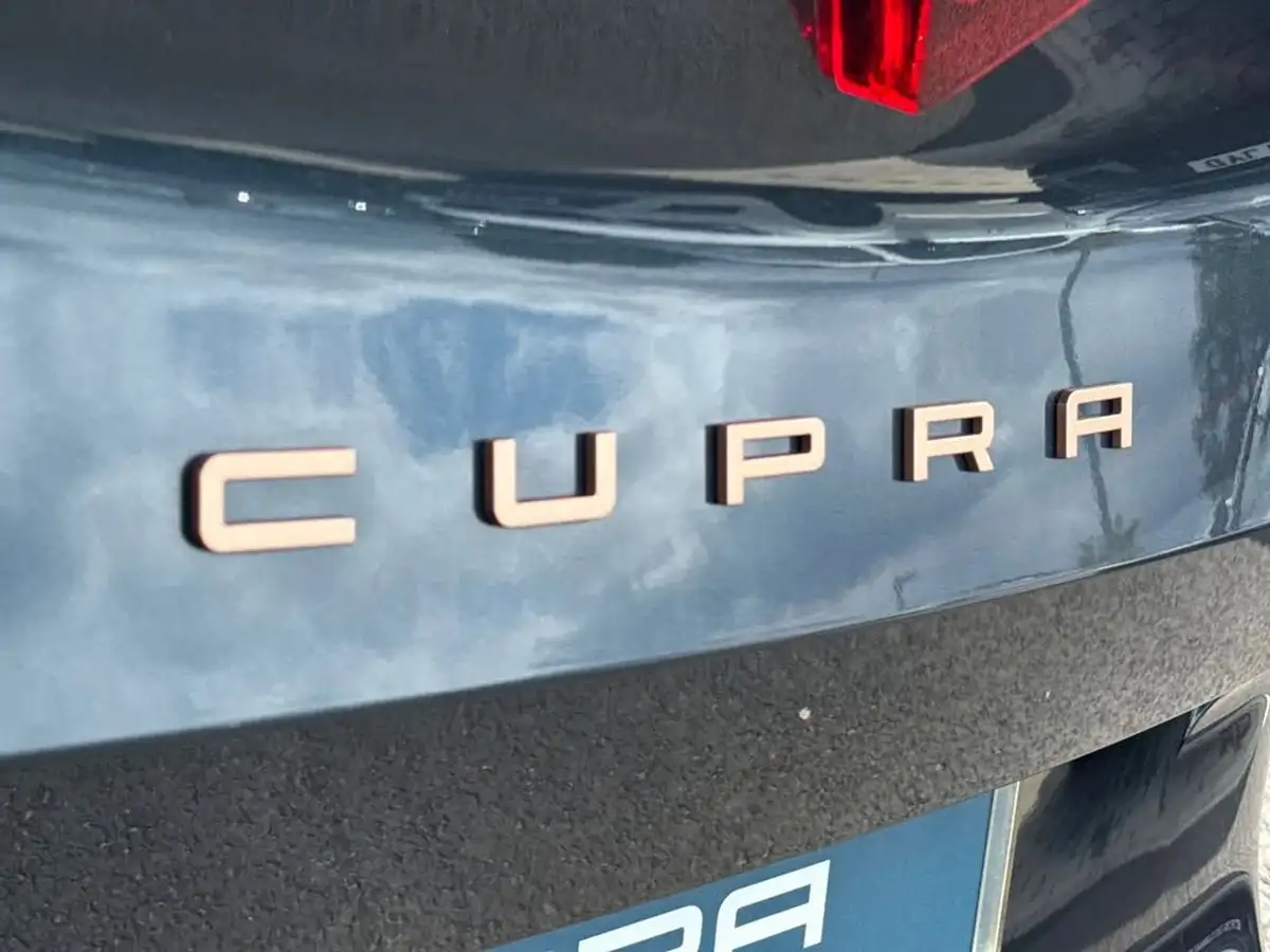 2025-cupra-formentor-15-e-hybrid-v2-big-26