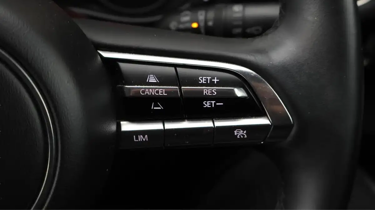 2021-mazda-mazda3-20-gt-sport-122ps-hatchback-5d-big-24