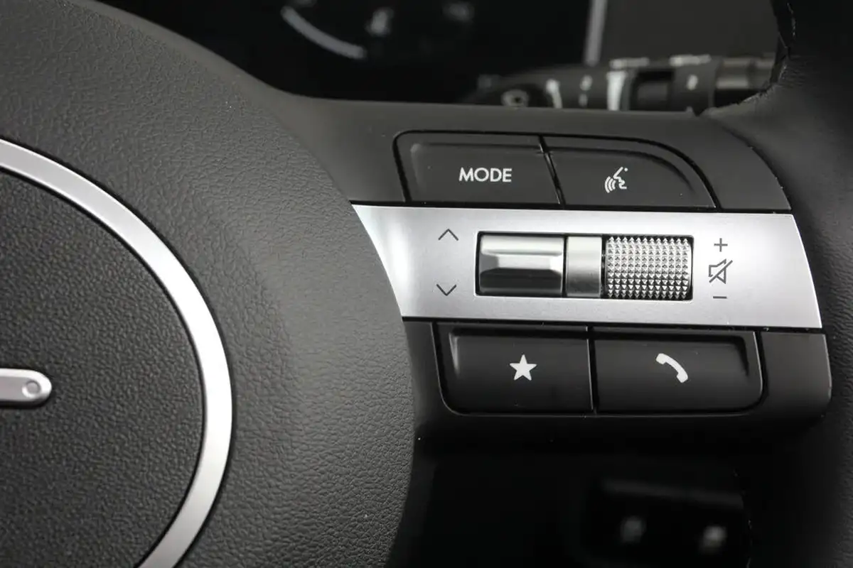 2025-hyundai-tucson-16-t-gdi-advance-160ps-big-18