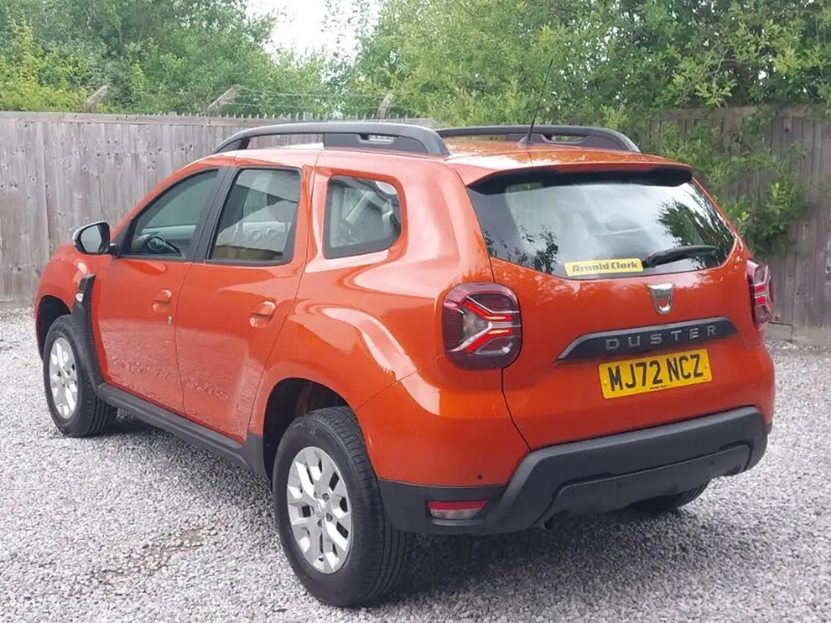 2022-dacia-duster-10-tce-comfort-90hpeu6d-4x2-window-van-big-1