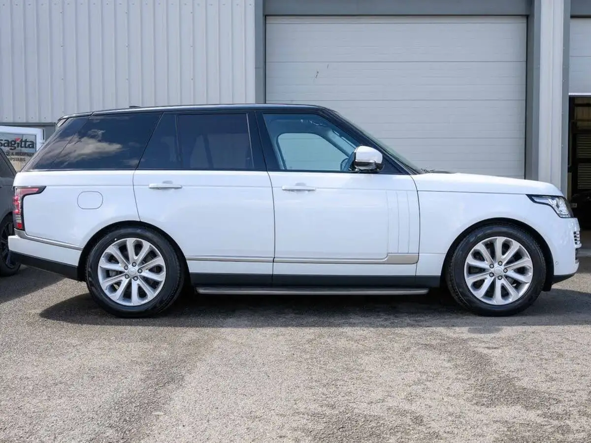 2017-land-rover-range-rover-30tdv6-vogue-se-258bhp-awd-big-4