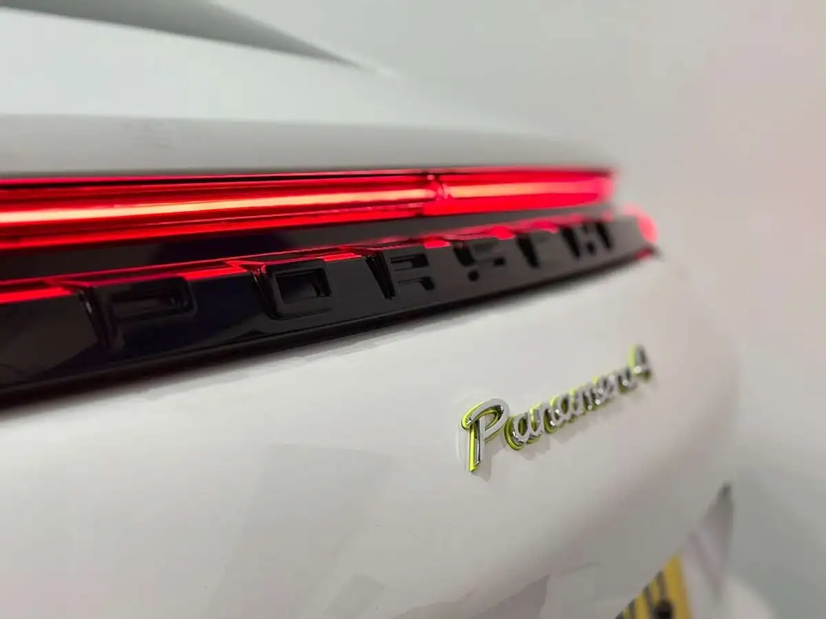 2018-porsche-panamera-29-v6-4-e-hybrid-sport-turismo-big-73