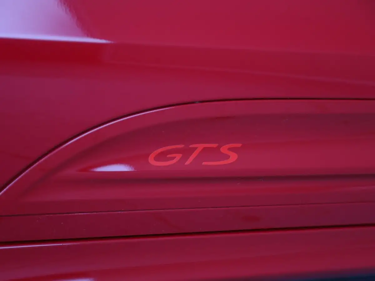 2022-porsche-macan-29-v6-gts-big-43