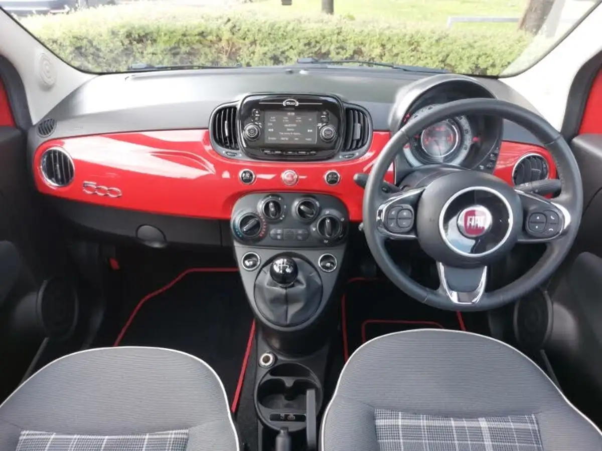 2018-fiat-500-12-lounge-big-2