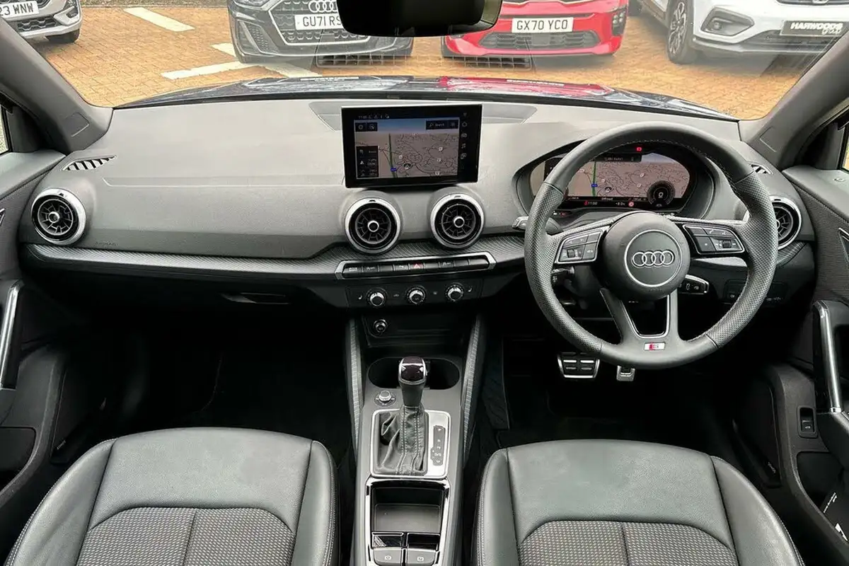 2024-audi-q2-15-35-tfsi-s-line-tronic-big-30