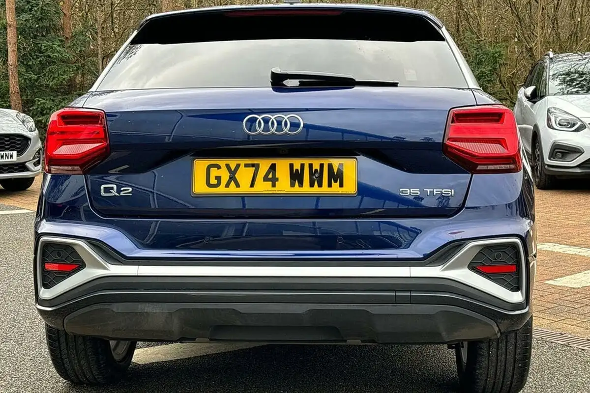 2024-audi-q2-15-35-tfsi-s-line-tronic-big-6