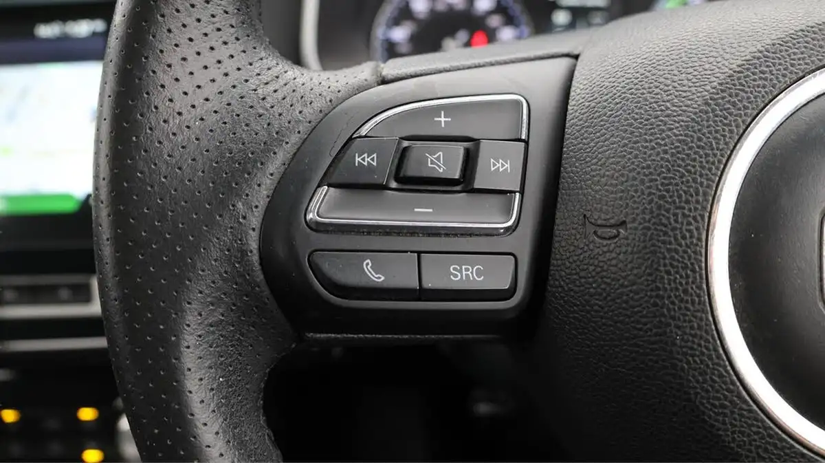 2020-mg-zs-suv-e-exclusive-ev-big-23
