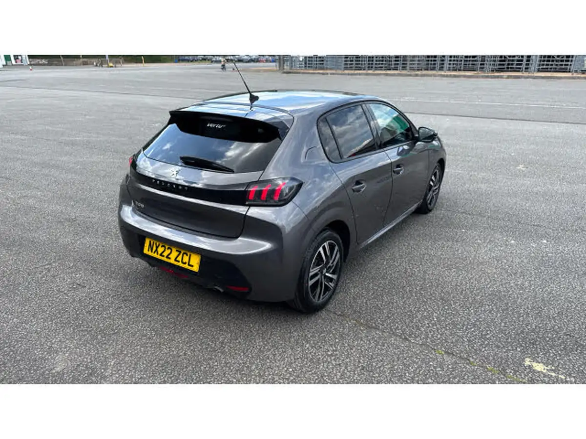 2022-peugeot-208-12-puretech-allure-premium-100bhp-big-46