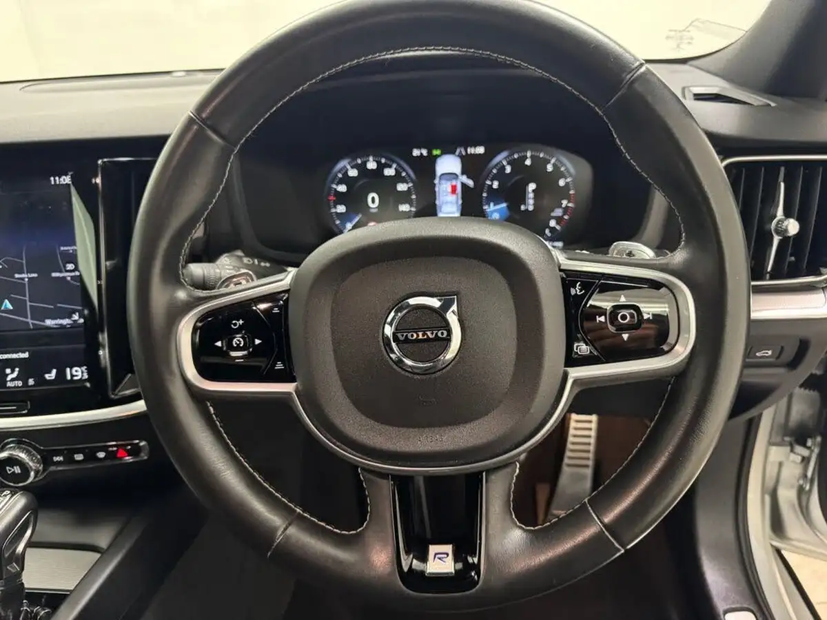 2019-volvo-s60-20-t5-r-design-plus-big-24