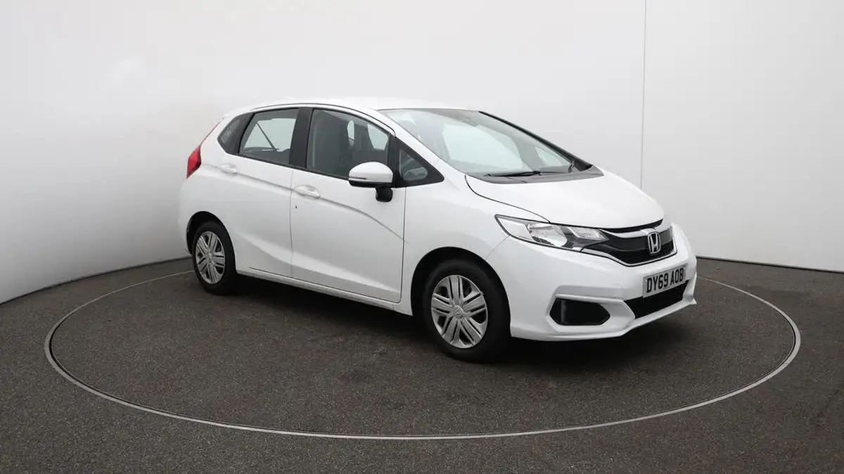 2019-honda-jazz-13-i-vtec-s-big-42