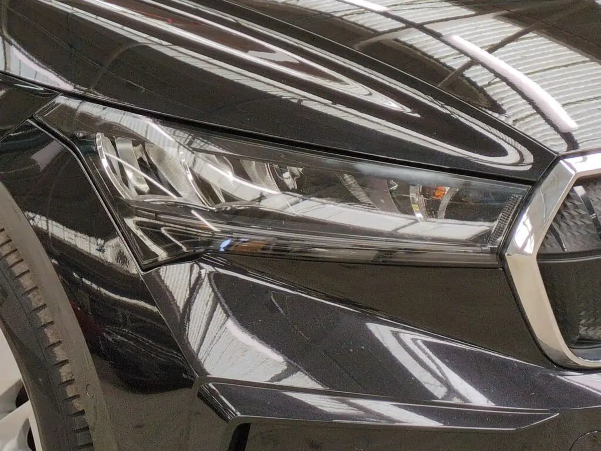 2022-skoda-enyaq-e-60-big-27