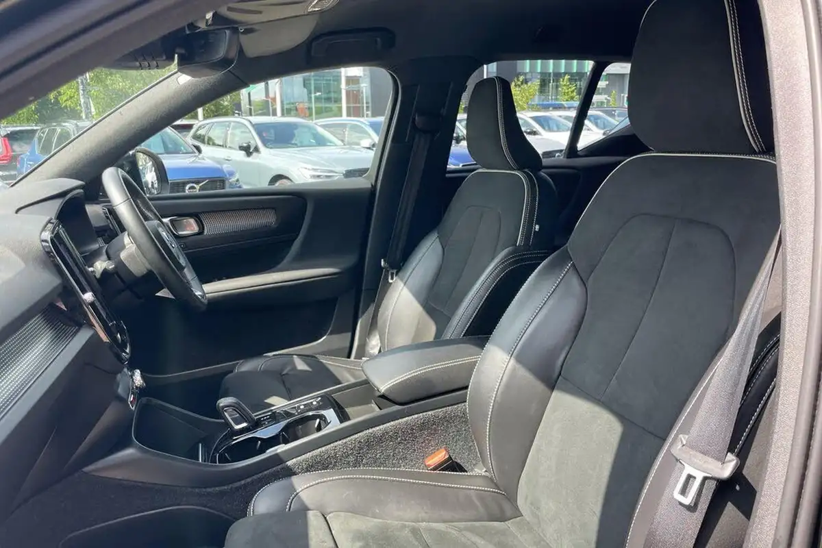 2021-volvo-xc40-15-t5-r-design-pro-258bhp-big-26