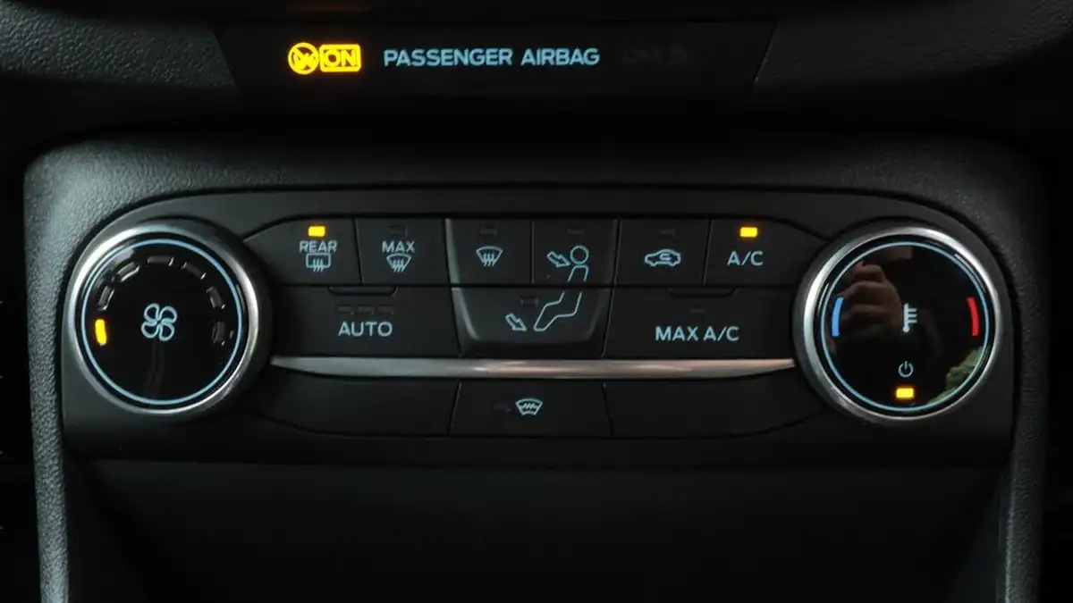 2022-ford-fiesta-15t-st-3-5d-big-12
