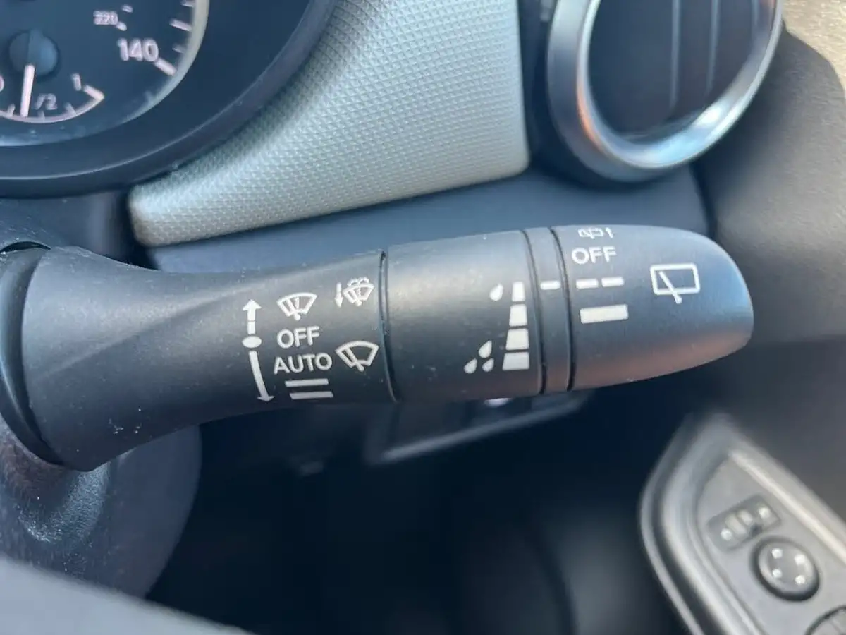 2018-nissan-micra-10-acenta-limited-edition-big-21