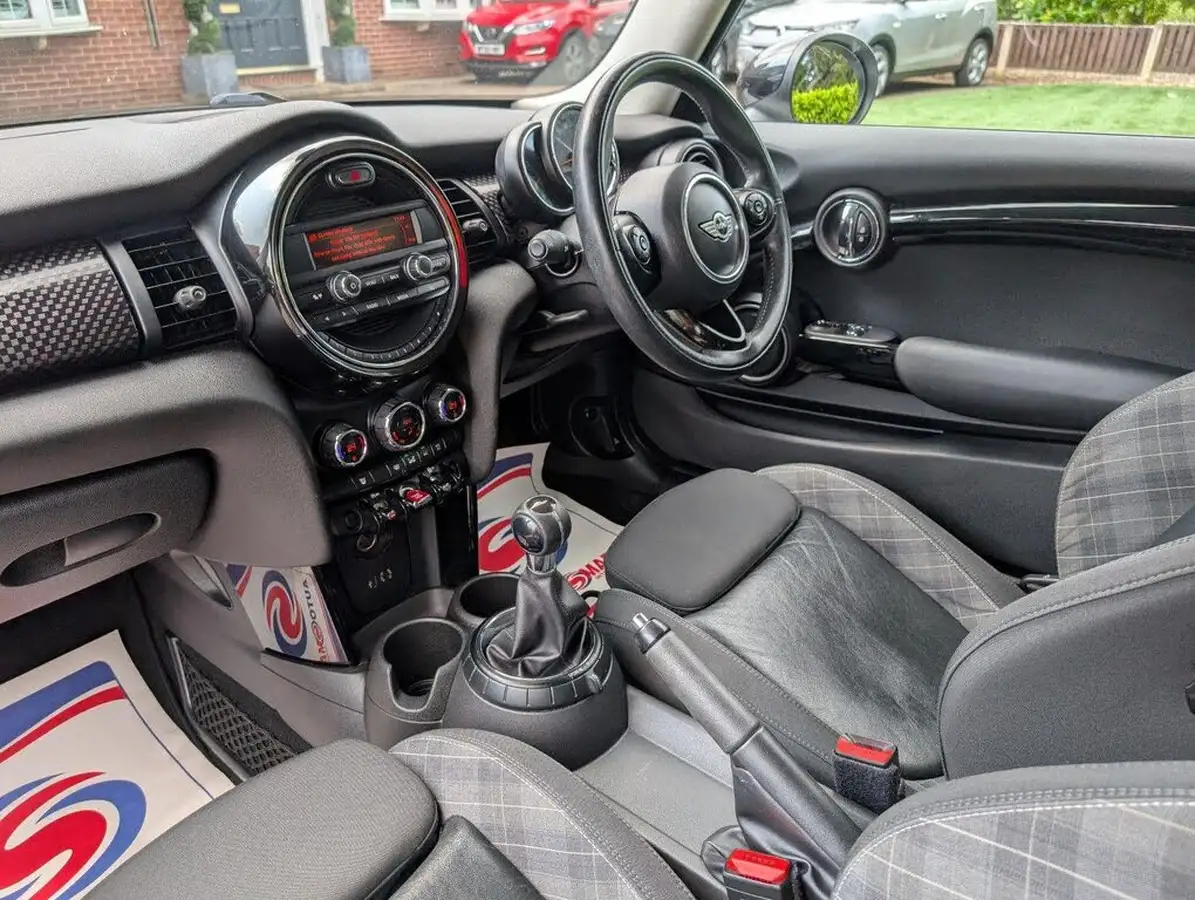 2014-mini-cooper-20td-cooper-sd-170bhp-ss-hatchback-3d-big-17