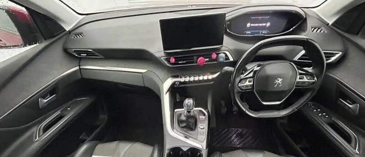 2021-peugeot-5008-suv-12-puretech-allure-premium-big-6