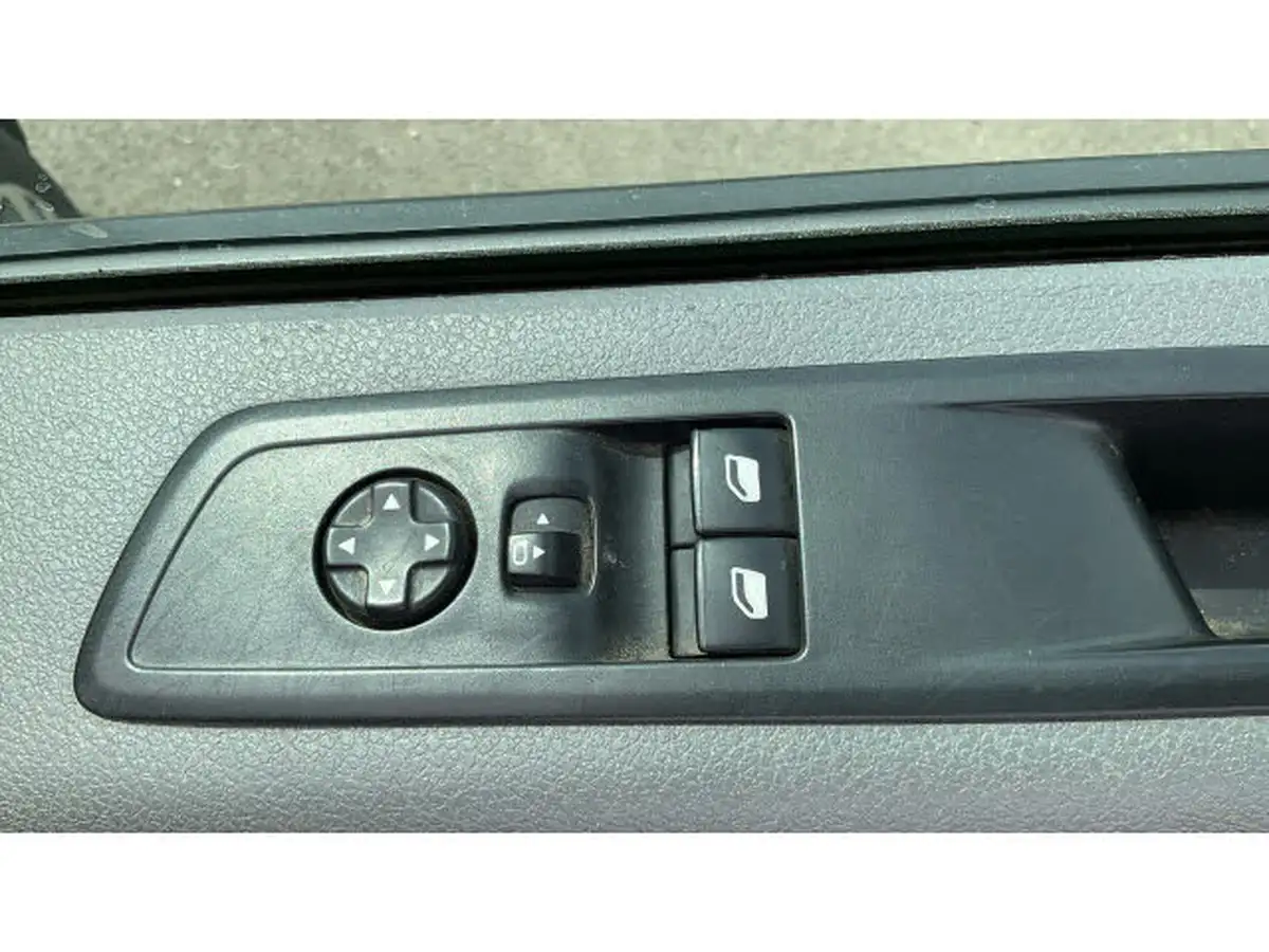 2020-vauxhall-vivaro-20td-3100-l2h1-elite-120pseu6dt-panel-big-20