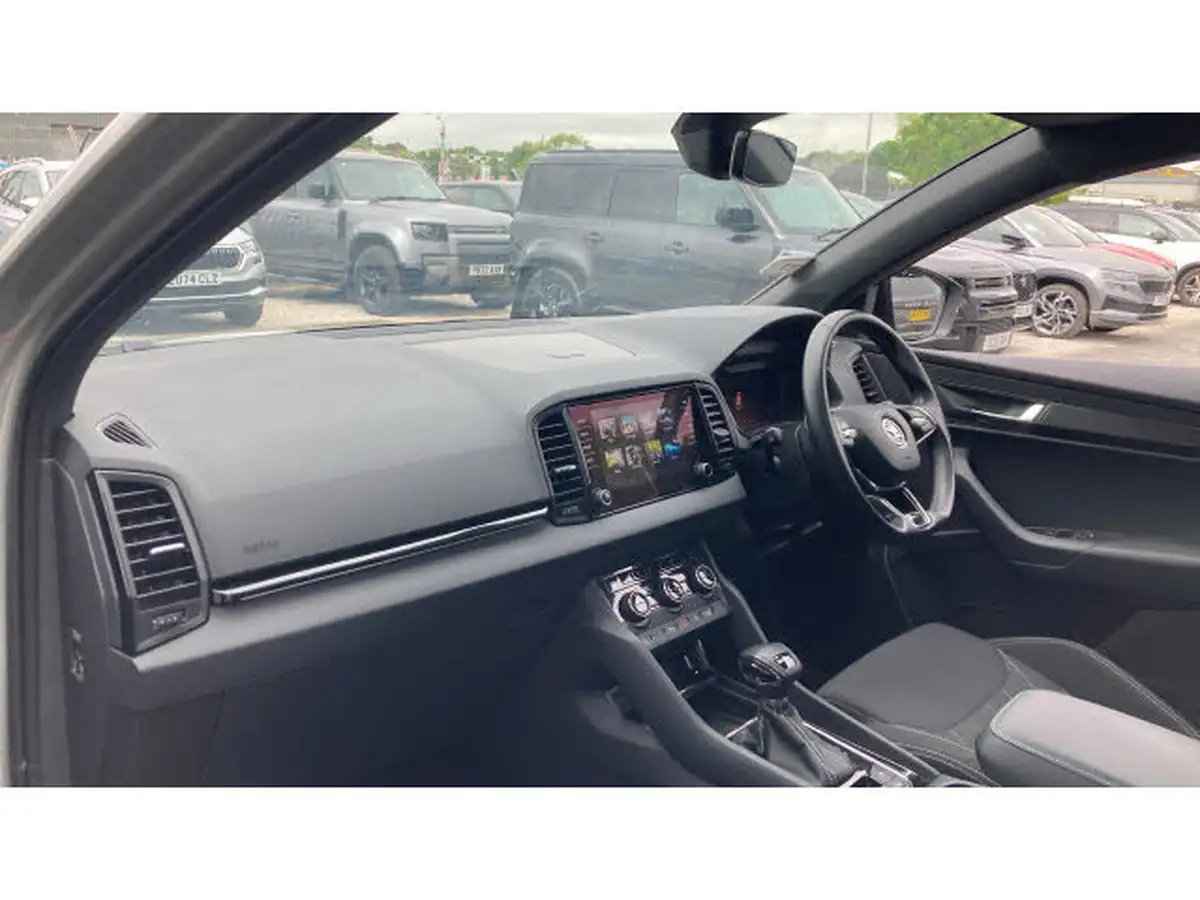 2024-skoda-karoq-15-tsi-sportline-big-1