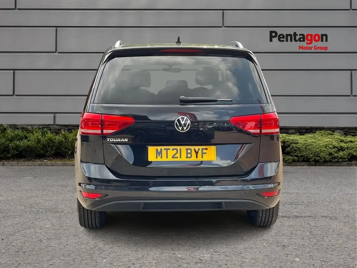 2021-volkswagen-touran-15-tsi-sel-big-16