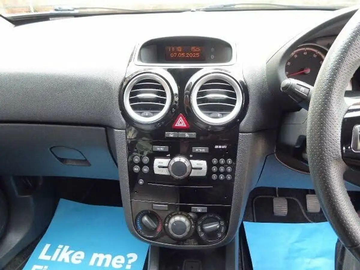 2014-vauxhall-corsa-14-sxi-5d-big-14
