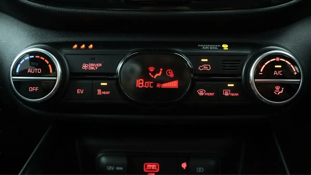 2021-kia-soul-ev-first-edition-big-12