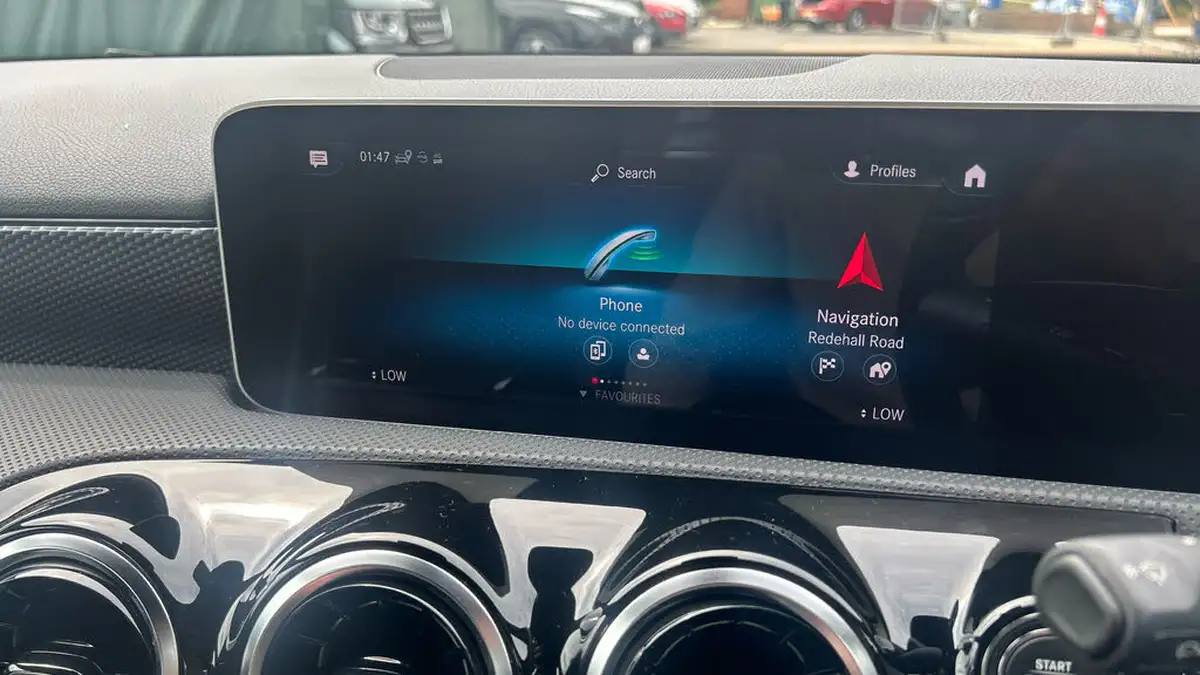 2019-mercedes-benz-a-class-15d-a180d-sport-executive-hatchback-5d-7g-dct-big-28