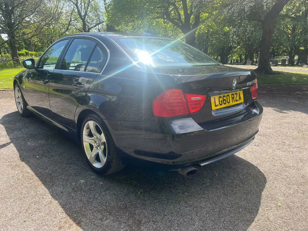 2010-bmw-3-series-20-318i-exclusive-edition-saloon-4d-auto-big-54