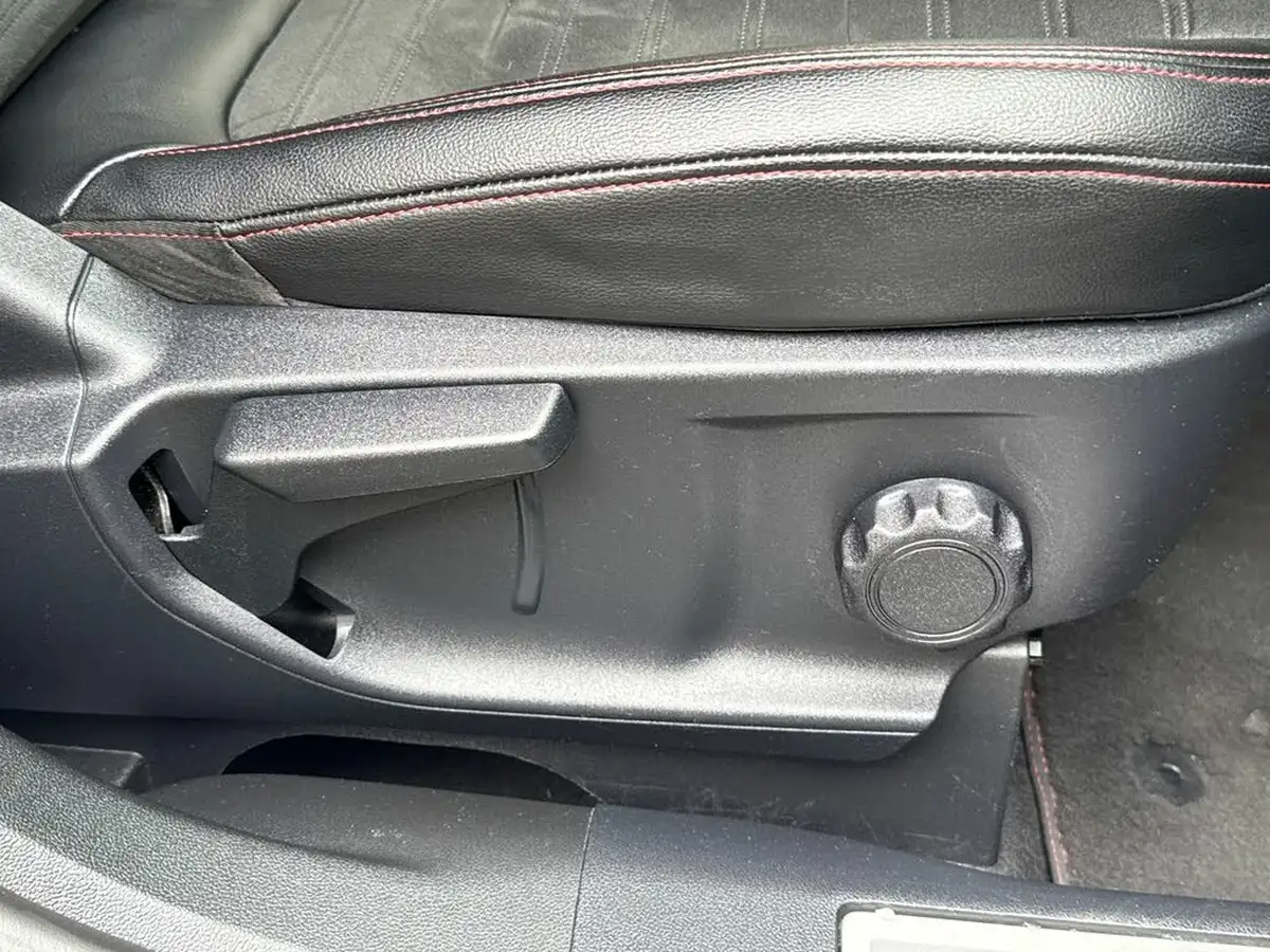 2020-ford-kuga-15-st-line-first-edition-big-29