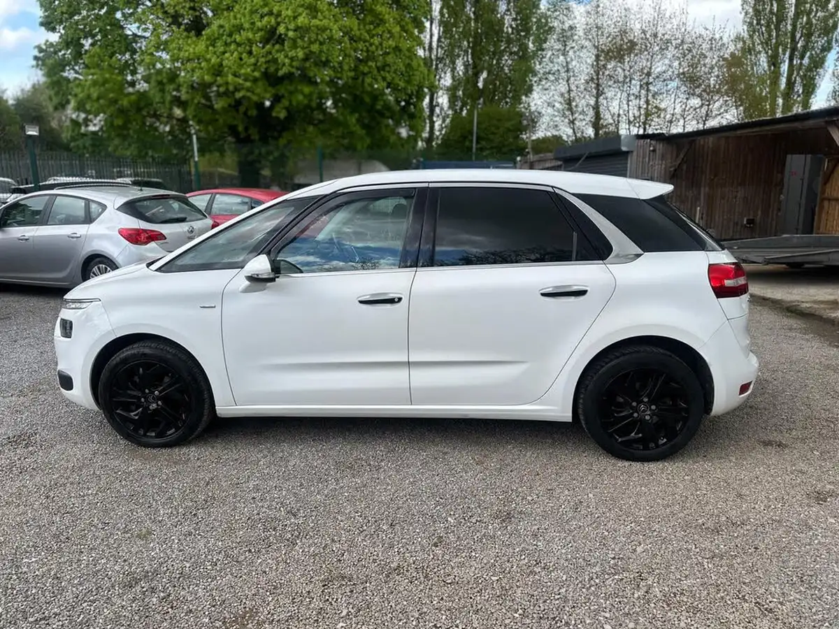 2014-citroen-c4-picasso-16e-hdi-exclusive-big-9