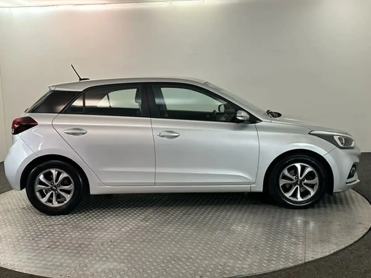 2019-hyundai-i20-12-se-mpi-hatchback-5d-big-20