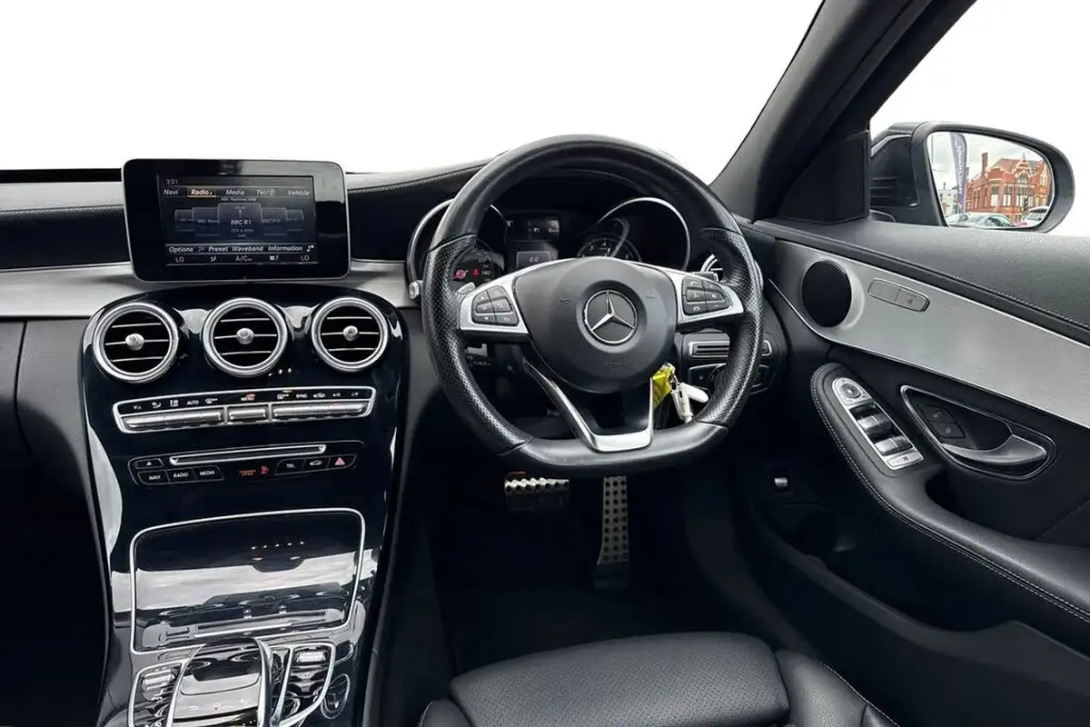 2015-mercedes-benz-c-class-20-c200-amg-line-184ps-ss-saloon-4d-7g-tronic-plus-big-17