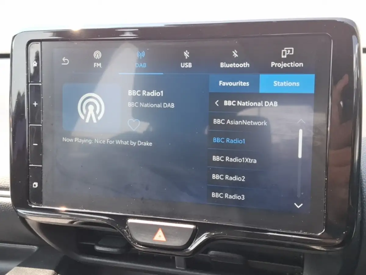 2019-mitsubishi-outlander-24-4hs-phev-big-9